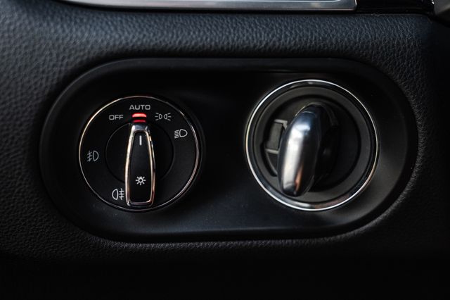 2018 Porsche Macan  | Addison, TX | Apex Auto Sports