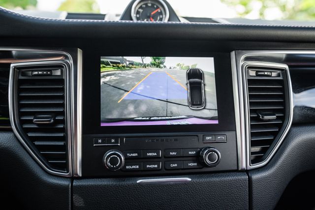 2018 Porsche Macan  | Addison, TX | Apex Auto Sports