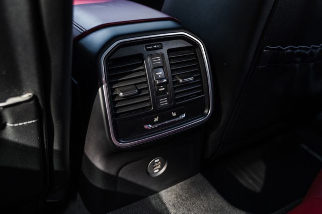 2018 Porsche Macan  | Addison, TX | Apex Auto Sports