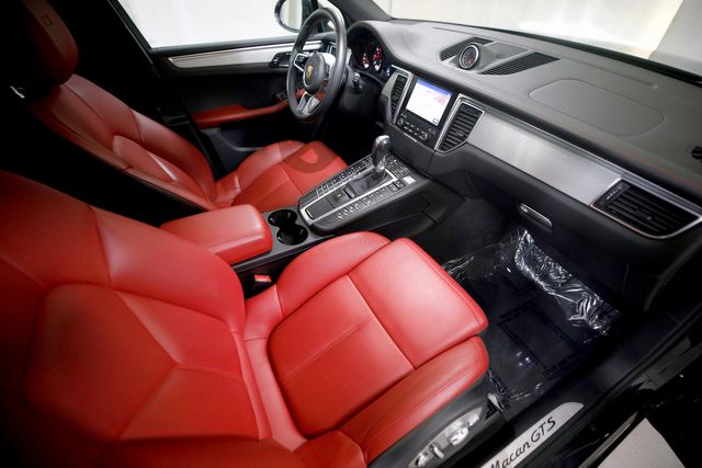 2018 Porsche Macan GTS | Burbank, California | MDK International 2018 Porsche Macan GTS | Burbank, California | MDK International