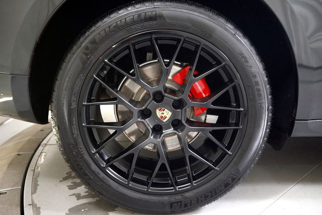 2018 Porsche Macan GTS | Burbank, California | MDK International 2018 Porsche Macan GTS | Burbank, California | MDK International