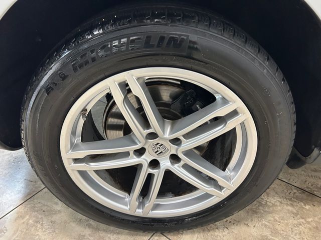 2018 Porsche Macan Base