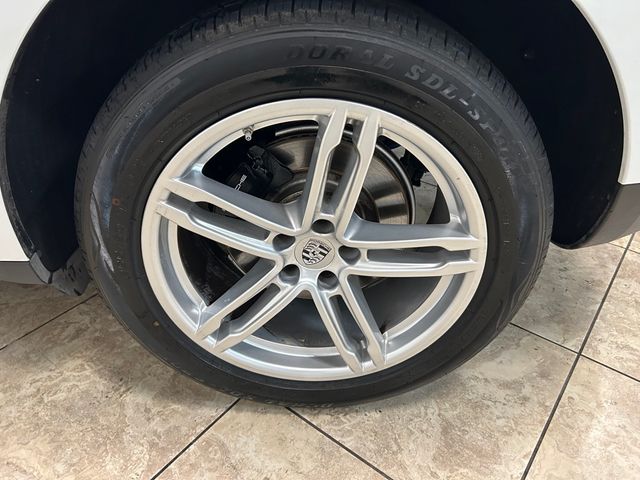 2018 Porsche Macan Base