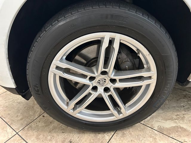 2018 Porsche Macan Base