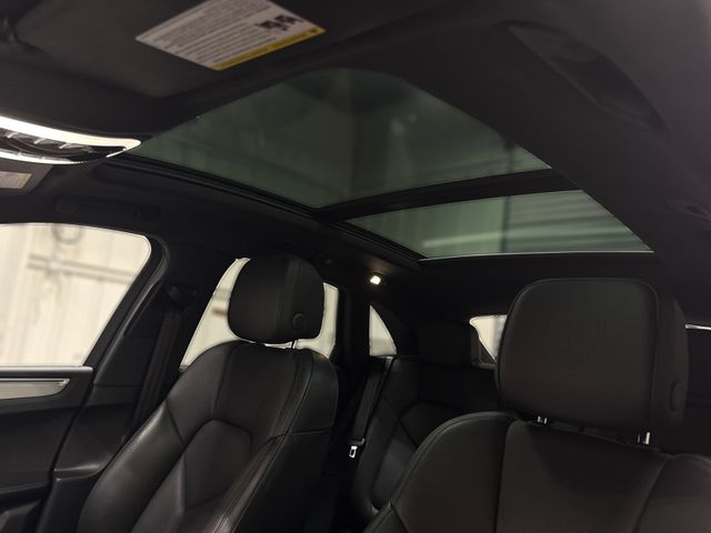 2018 Porsche MACAN Base 2018 Porsche MACAN Base