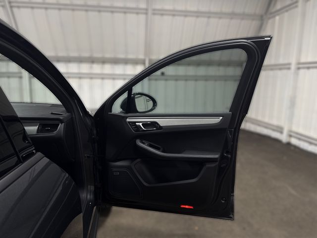 2018 Porsche MACAN Base 2018 Porsche MACAN Base