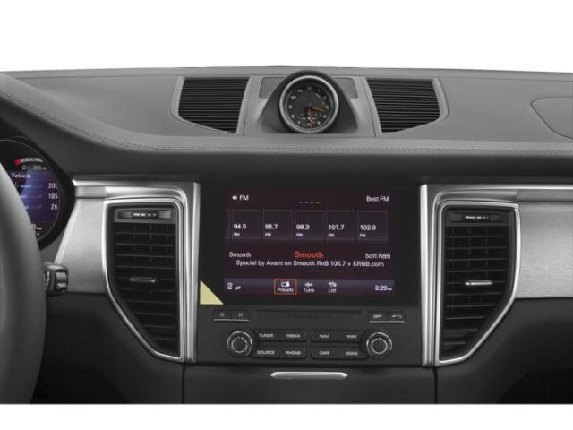 2018 Porsche Macan Premium Package Plus 20" RS Spyder Design Wheels/Panoramic Roof System