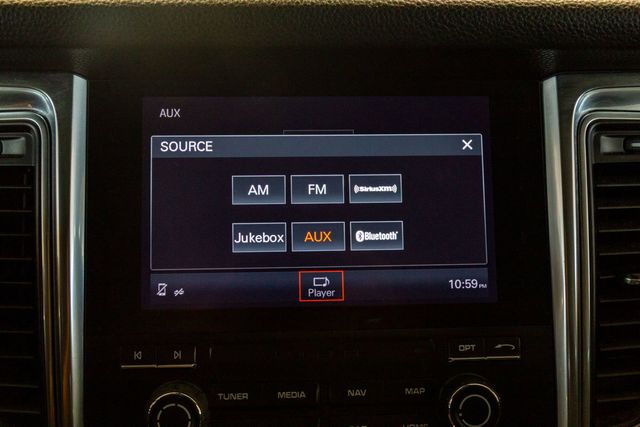 2018 Porsche Macan Premium Package Plus 20" RS Spyder Design Wheels/Panoramic Roof System