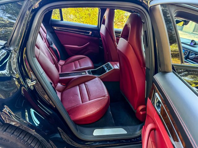 2018 Porsche Panamera E-Hybrid 2.9L Twin Turbo V6 457hp 516ft. lbs | Agoura Hills, CA | SoCal Auto Group 2018 Porsche Panamera E-Hybrid 2.9L Twin Turbo V6 457hp 516ft. lbs | Agoura Hills, CA | SoCal Auto Group