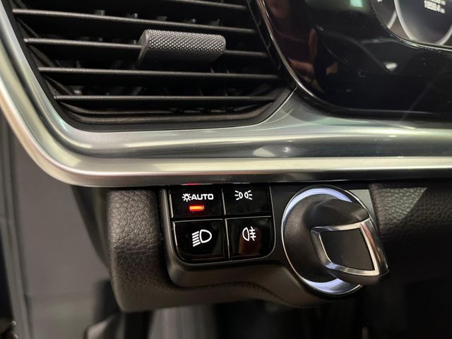 2018 Porsche Panamera Base | Burbank, California | MDK International 2018 Porsche Panamera Base | Burbank, California | MDK International