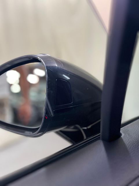 2018 Porsche Panamera Base | Burbank, California | MDK International 2018 Porsche Panamera Base | Burbank, California | MDK International