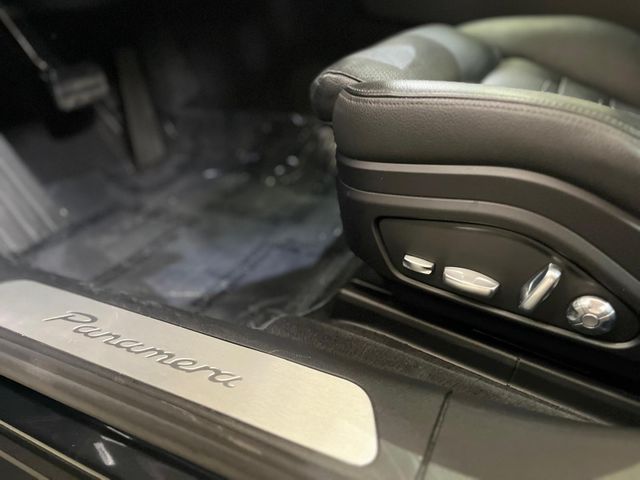 2018 Porsche Panamera Base | Burbank, California | MDK International 2018 Porsche Panamera Base | Burbank, California | MDK International