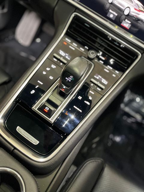 2018 Porsche Panamera Base | Burbank, California | MDK International 2018 Porsche Panamera Base | Burbank, California | MDK International