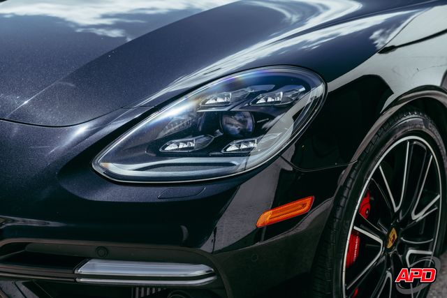 2018 Porsche Panamera Turbo Sport Turismo 2018 Porsche Panamera Turbo Sport Turismo