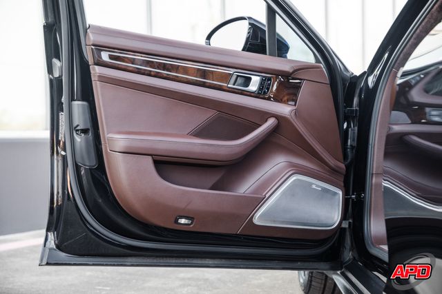 2018 Porsche Panamera Turbo Sport Turismo