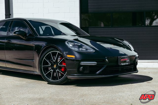 2018 Porsche Panamera Turbo Sport Turismo 2018 Porsche Panamera Turbo Sport Turismo