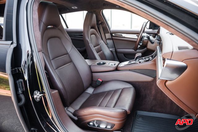 2018 Porsche Panamera Turbo Sport Turismo