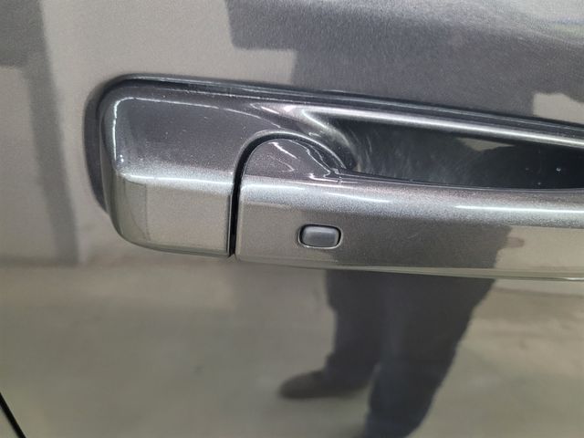 2018 Ram 1500 Sport 5.7L  Ram Boxes  Financing - Warranty - | Dickinson, ND | Autorama Auto Sales and Rentals