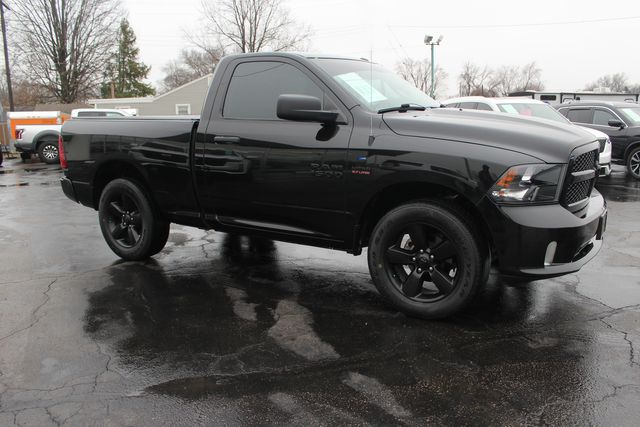 2018 Ram 1500 HEMI Express Regular Cab Short Bed | Granite City, Illinois | MasterCars Company Inc. 2018 Ram 1500 HEMI Express Regular Cab Short Bed | Granite City, Illinois | MasterCars Company Inc.