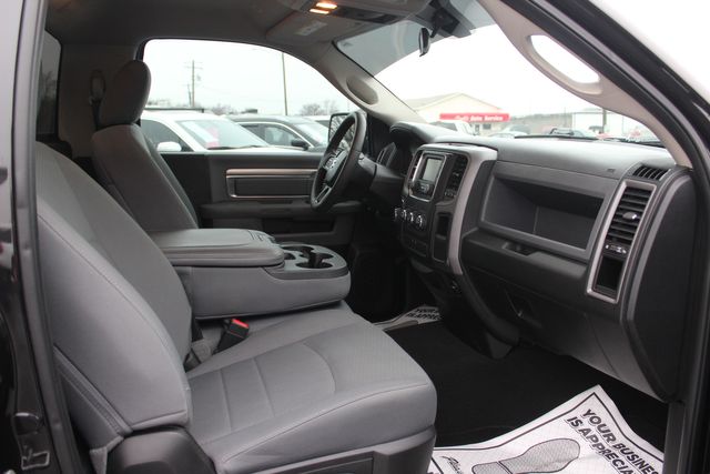 2018 Ram 1500 HEMI Express Regular Cab Short Bed | Granite City, Illinois | MasterCars Company Inc. 2018 Ram 1500 HEMI Express Regular Cab Short Bed | Granite City, Illinois | MasterCars Company Inc.