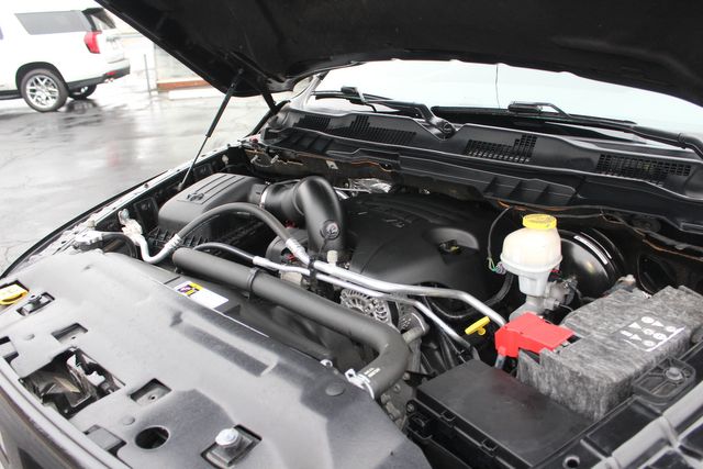 2018 Ram 1500 HEMI Express Regular Cab Short Bed | Granite City, Illinois | MasterCars Company Inc. 2018 Ram 1500 HEMI Express Regular Cab Short Bed | Granite City, Illinois | MasterCars Company Inc.