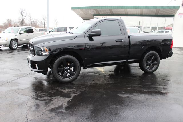 2018 Ram 1500 HEMI Express Regular Cab Short Bed | Granite City, Illinois | MasterCars Company Inc. 2018 Ram 1500 HEMI Express Regular Cab Short Bed | Granite City, Illinois | MasterCars Company Inc.