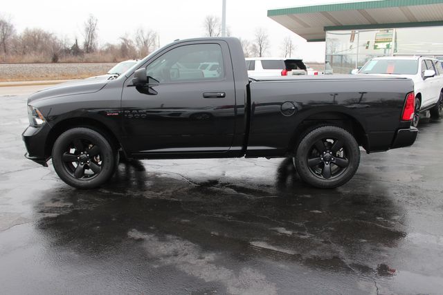 2018 Ram 1500 HEMI Express Regular Cab Short Bed | Granite City, Illinois | MasterCars Company Inc. 2018 Ram 1500 HEMI Express Regular Cab Short Bed | Granite City, Illinois | MasterCars Company Inc.