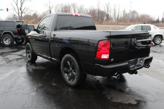 2018 Ram 1500 HEMI Express Regular Cab Short Bed | Granite City, Illinois | MasterCars Company Inc. 2018 Ram 1500 HEMI Express Regular Cab Short Bed | Granite City, Illinois | MasterCars Company Inc.