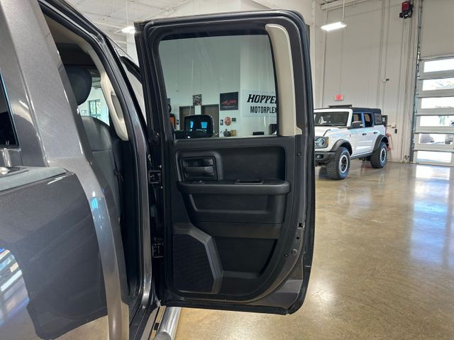 2018 Ram 1500 Express 5.7 HEMI V8 20" Wheels | Irving, Texas | Hopper Motorplex 2018 Ram 1500 Express 5.7 HEMI V8 20" Wheels | Irving, Texas | Hopper Motorplex