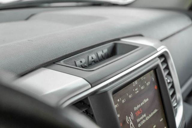 2018 Ram 1500 Big Horn Apple Car/Android Auto Power Driver Seat 2018 Ram 1500 Big Horn Apple Car/Android Auto Power Driver Seat