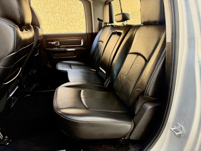 2018 Ram 3500 LARAMIE 4X4 DUALLY  DIESEL LIFTED 