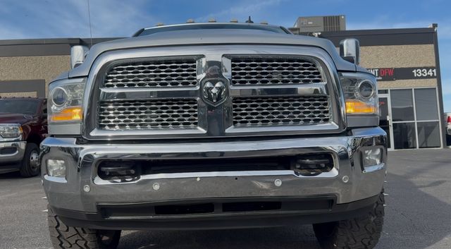 2018 Ram 3500 LARAMIE 4X4 DUALLY  DIESEL LIFTED 