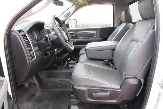 2018 Ram 3500 Tradesman 4WD 6MT | Roscoe, IL | Autoland Outlets 2018 Ram 3500 Tradesman 4WD 6MT | Roscoe, IL | Autoland Outlets