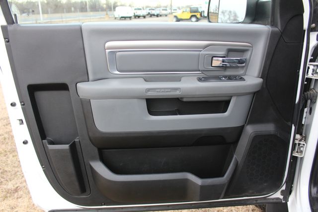 2018 Ram 3500 Tradesman diesel manual 4x4 | Roscoe, IL | Autoland Outlets