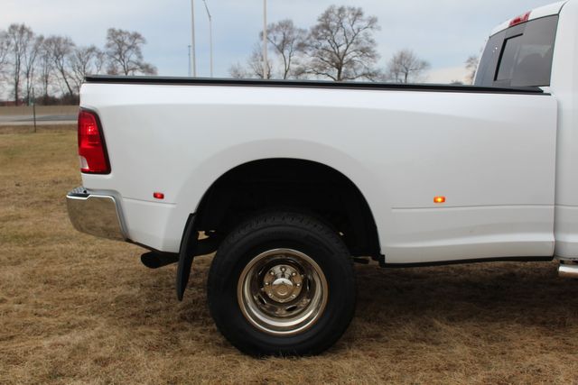 2018 Ram 3500 Tradesman 4WD 6MT | Roscoe, IL | Autoland Outlets 2018 Ram 3500 Tradesman 4WD 6MT | Roscoe, IL | Autoland Outlets