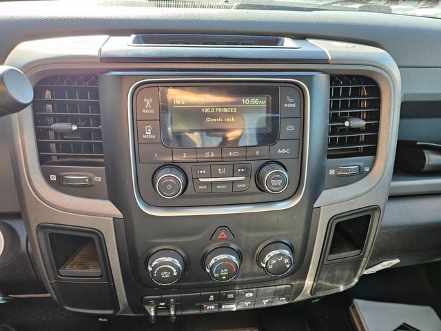 2018 Ram 5500 4X4 CUMMINS BUCKET TRUCK VERSALIFT SST40 EIH | Irving, TX | Pinnacle Trucks 2018 Ram 5500 4X4 CUMMINS BUCKET TRUCK VERSALIFT SST40 EIH | Irving, TX | Pinnacle Trucks