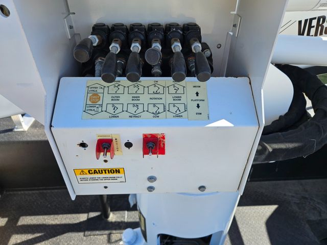 2018 Ram 5500 4X4 CUMMINS BUCKET TRUCK VERSALIFT SST40 EIH | Irving, TX | Pinnacle Trucks