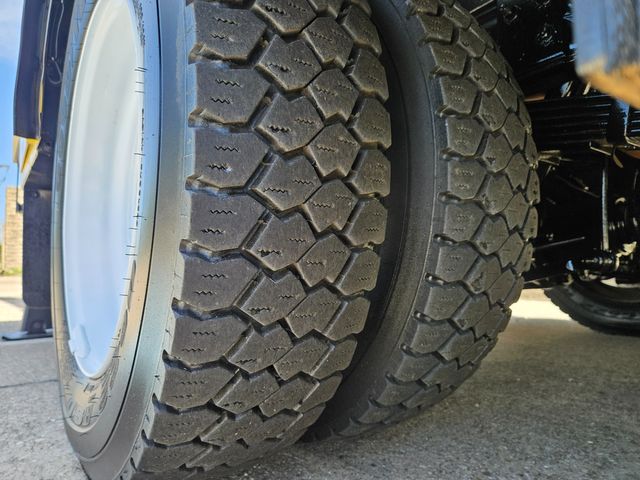 2018 Ram 5500 MATERIAL HANDLER VERSALIFT 4X4 6.7 CUMMINS 4X4 VST47I | Irving, TX | Pinnacle Trucks