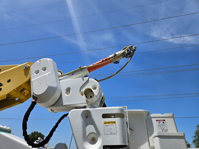 2018 Ram 5500 MATERIAL HANDLER VERSALIFT 4X4 6.7 CUMMINS 4X4 VST47I | Irving, TX | Pinnacle Trucks 2018 Ram 5500 MATERIAL HANDLER VERSALIFT 4X4 6.7 CUMMINS 4X4 VST47I | Irving, TX | Pinnacle Trucks