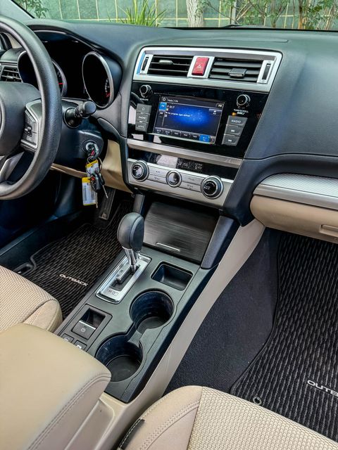 2018 Subaru Outback 2.5i | Agoura Hills, CA | SoCal Auto Group