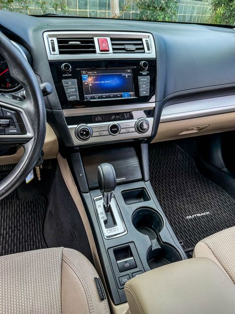 2018 Subaru Outback 2.5i | Agoura Hills, CA | SoCal Auto Group 2018 Subaru Outback 2.5i | Agoura Hills, CA | SoCal Auto Group