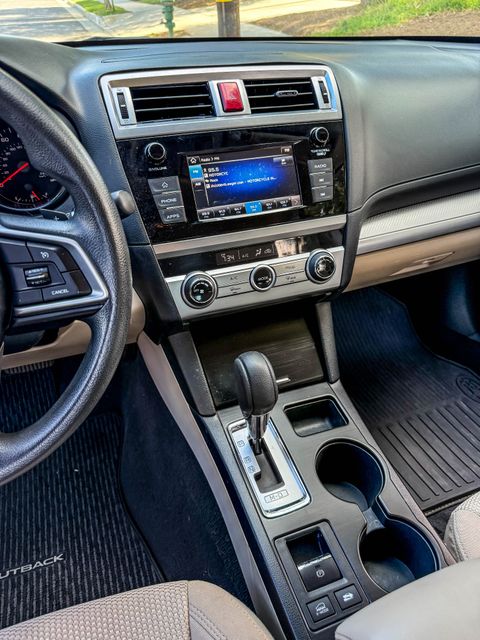 2018 Subaru Outback 2.5i | Agoura Hills, CA | SoCal Auto Group 2018 Subaru Outback 2.5i | Agoura Hills, CA | SoCal Auto Group