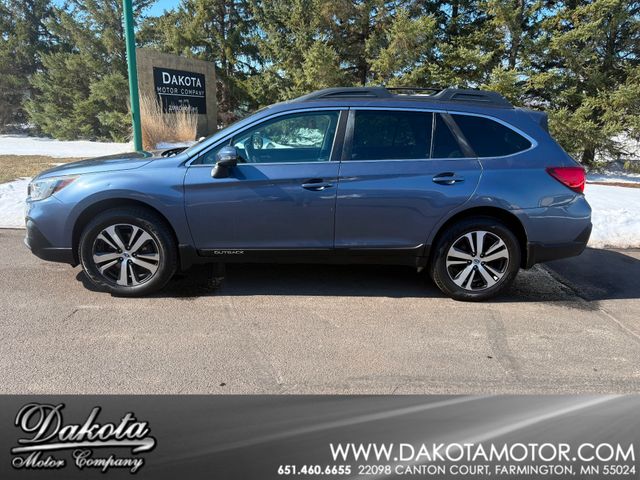 2018 Subaru Outback 2.5i Limited | Farmington, MN | Dakota Motor Company 
