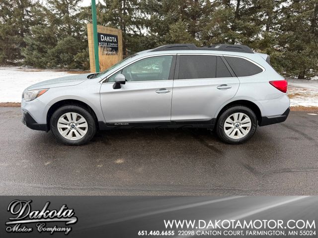 2018 Subaru Outback 2.5i Premium | Farmington, MN | Dakota Motor Company 