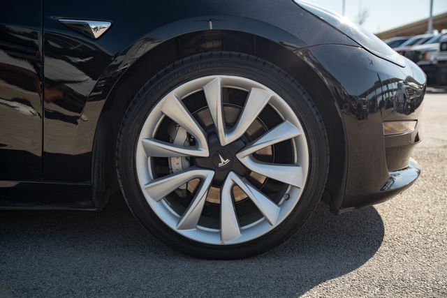 2018 Tesla Model 3 Performance / One Owner | Austin, TX | Rocky Mountain Truck Stop Austin 2018 Tesla Model 3 Performance / One Owner | Austin, TX | Rocky Mountain Truck Stop Austin