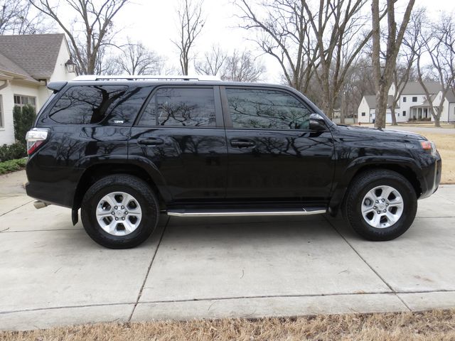 2018 Toyota 4Runner SR5 Premium   Only 71k Miles