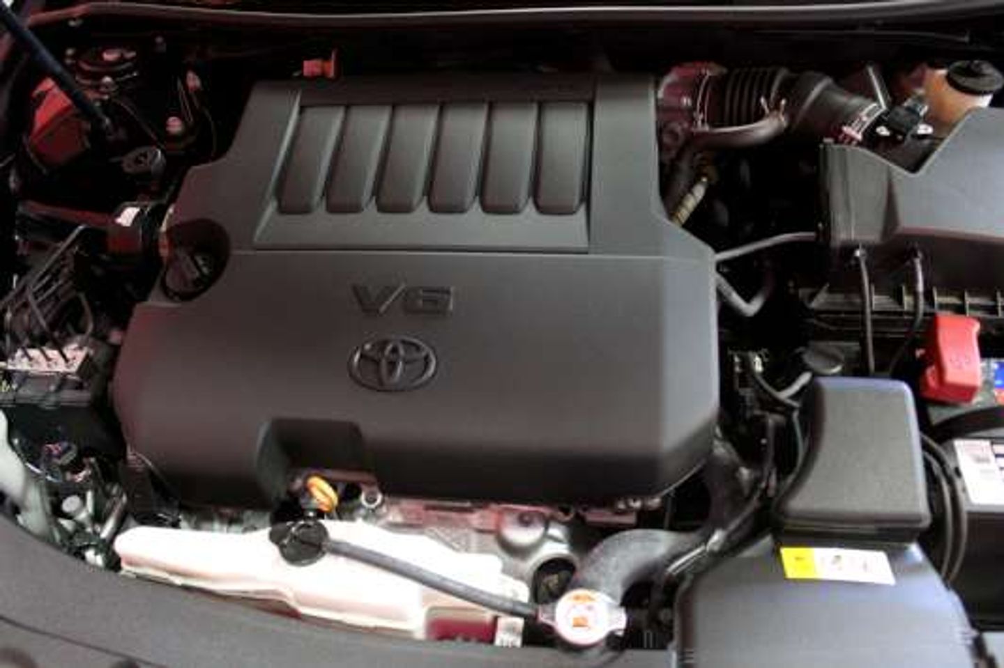 2018 Toyota Avalon XLE - 11