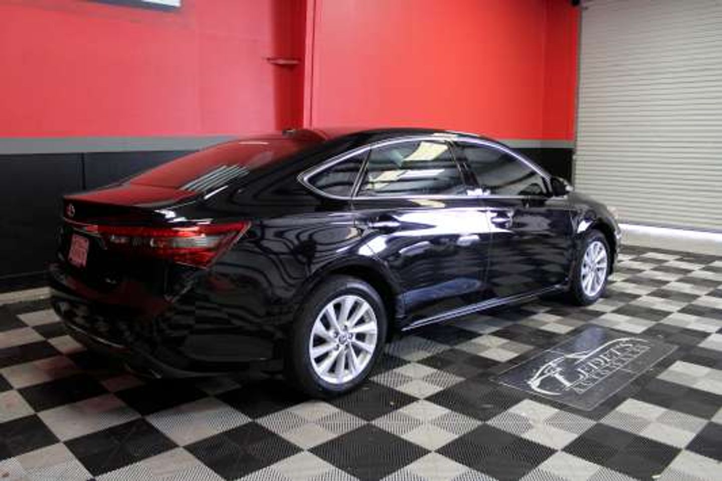 2018 Toyota Avalon XLE - 3