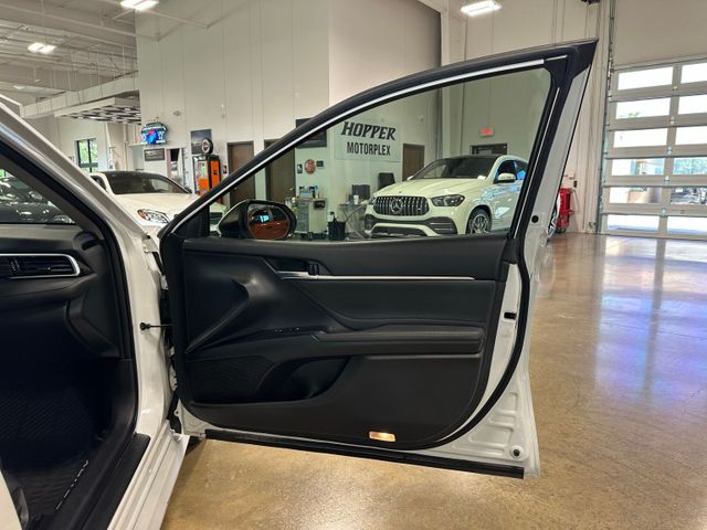 2018 Toyota Camry Hybrid XLE | Irving, Texas | Hopper Motorplex 2018 Toyota Camry Hybrid XLE | Irving, Texas | Hopper Motorplex
