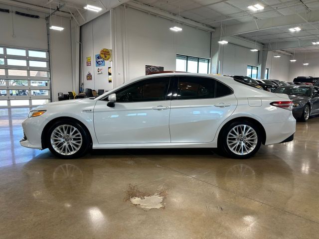 2018 Toyota Camry Hybrid XLE | Irving, Texas | Hopper Motorplex